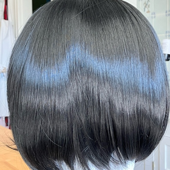 High heat synthetic French Bob wig, 9 inch, New - Picture 2 of 4